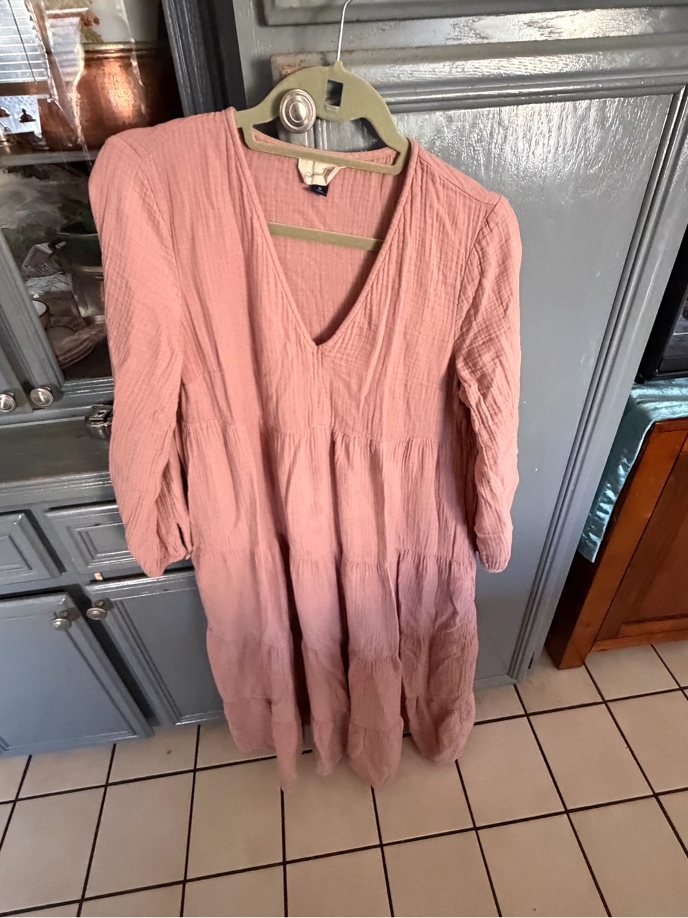Universal Thread Dusty Rose V-Neck Tiered Crinkle Tunic